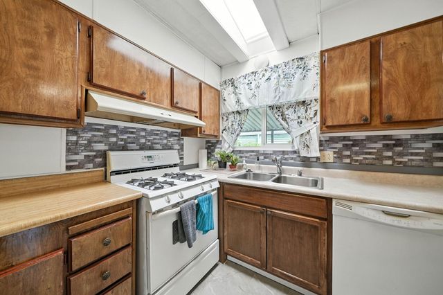 3006 Joyce Drive, 300, Anderson, CA 96007