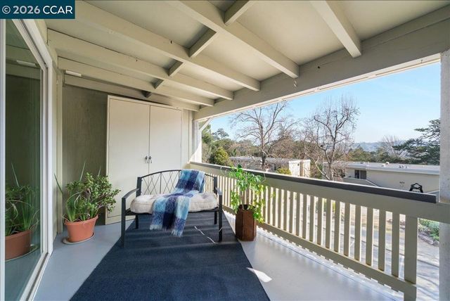 1732 Oakmont Dr 9, Walnut Creek, CA 94595