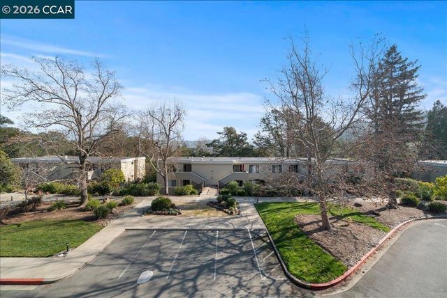 1732 Oakmont Dr 9, Walnut Creek, CA 94595