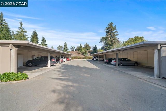 1732 Oakmont Dr 9, Walnut Creek, CA 94595