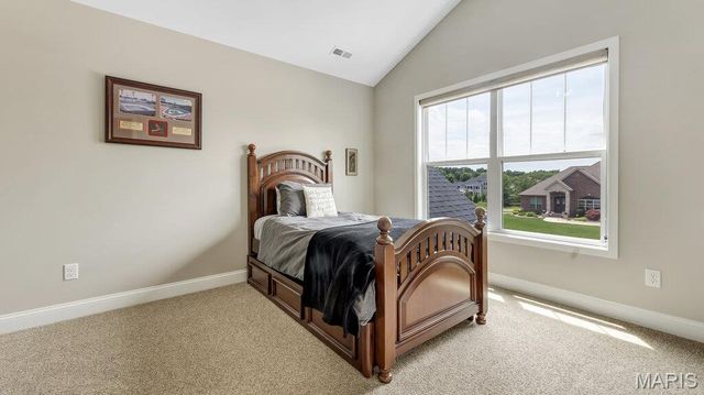 3904 Stone Hollow Lane, Edwardsville, IL 62025
