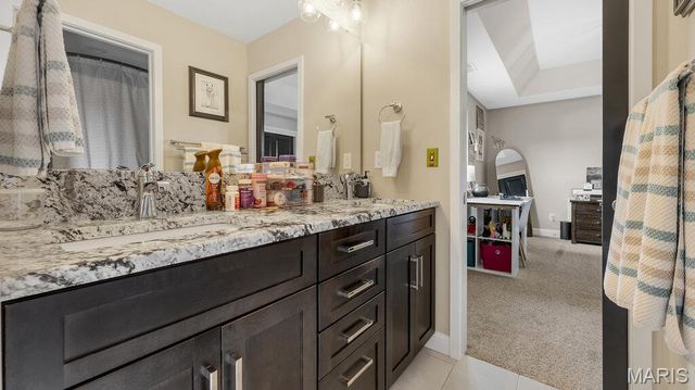 3904 Stone Hollow Lane, Edwardsville, IL 62025