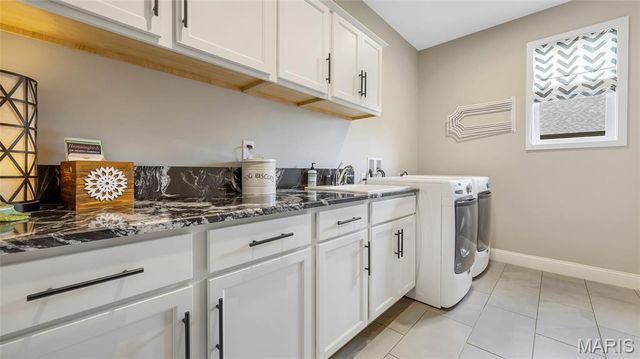 3904 Stone Hollow Lane, Edwardsville, IL 62025