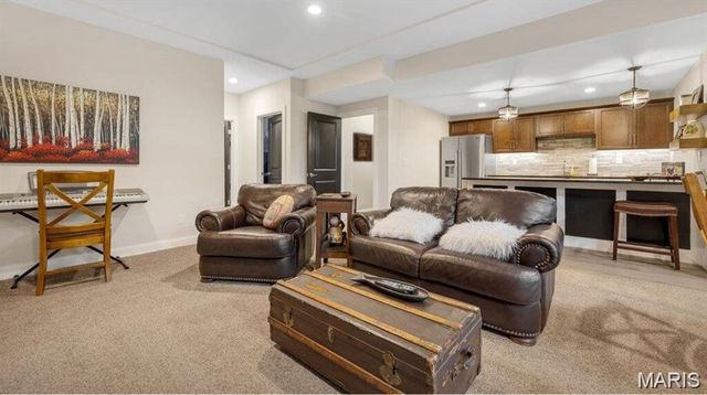 3904 Stone Hollow Lane, Edwardsville, IL 62025