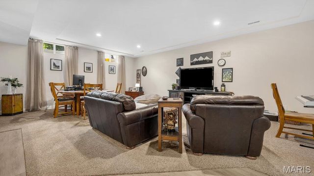 3904 Stone Hollow Lane, Edwardsville, IL 62025