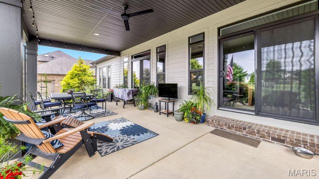 3904 Stone Hollow Lane, Edwardsville, IL 62025
