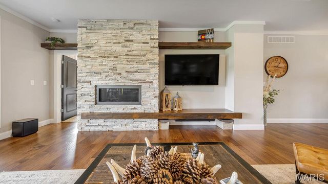 3904 Stone Hollow Lane, Edwardsville, IL 62025