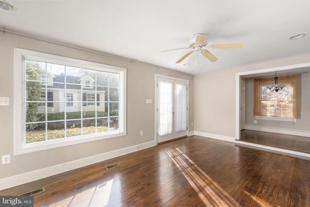 504 HAWKE ST, Fredericksburg, VA 22401