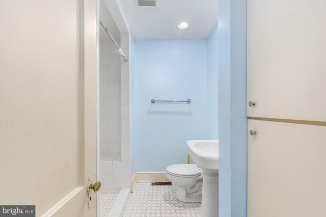 504 HAWKE ST, Fredericksburg, VA 22401