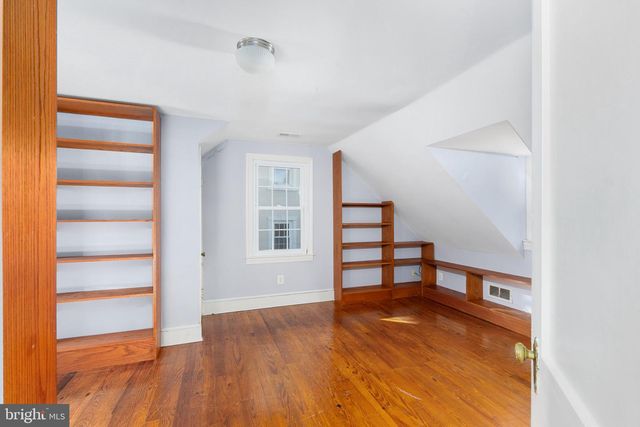 504 HAWKE ST, Fredericksburg, VA 22401