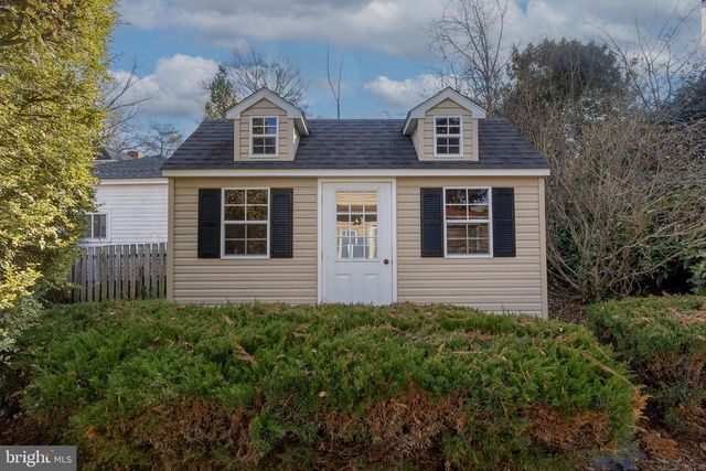 504 HAWKE ST, Fredericksburg, VA 22401
