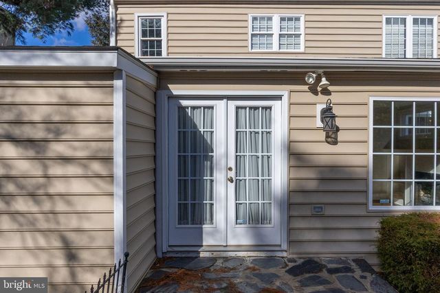 504 HAWKE ST, Fredericksburg, VA 22401