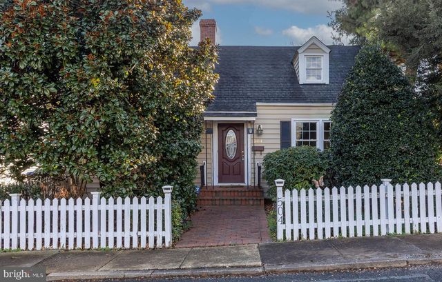504 HAWKE ST, Fredericksburg, VA 22401