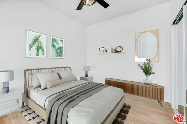 5926 S Hoover Street, Los Angeles, CA 90044