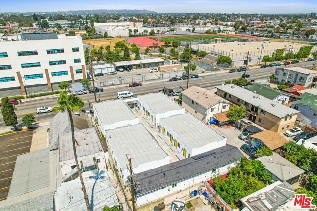 5926 S Hoover Street, Los Angeles, CA 90044