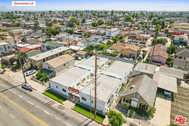 5926 S Hoover Street, Los Angeles, CA 90044