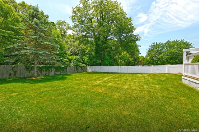456 Old Farmingdale Road, West Babylon, NY 11704