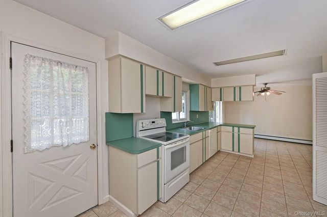 456 Old Farmingdale Road, West Babylon, NY 11704