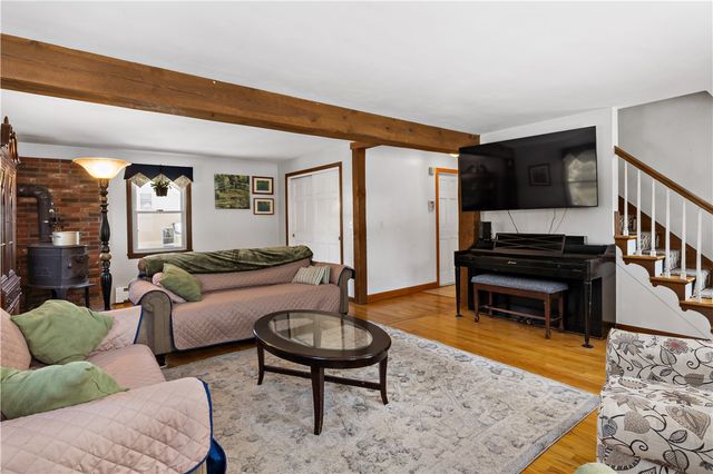 33 Detroit Avenue, Warren, RI 02885