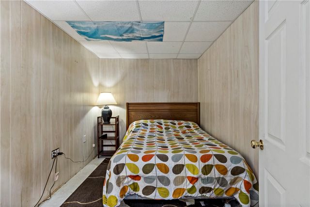 33 Detroit Avenue, Warren, RI 02885