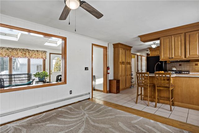 33 Detroit Avenue, Warren, RI 02885