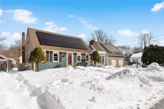 33 Detroit Avenue, Warren, RI 02885