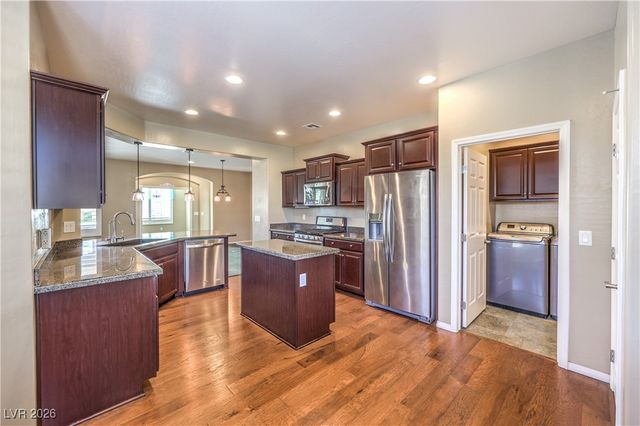 3709 Corte Bella Hills Avenue, North Las Vegas, NV 89081