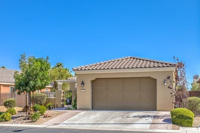 3709 Corte Bella Hills Avenue, North Las Vegas, NV 89081