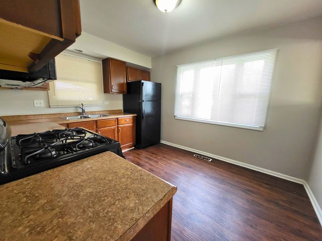 304 Shawnee Street, Park Forest, IL 60466