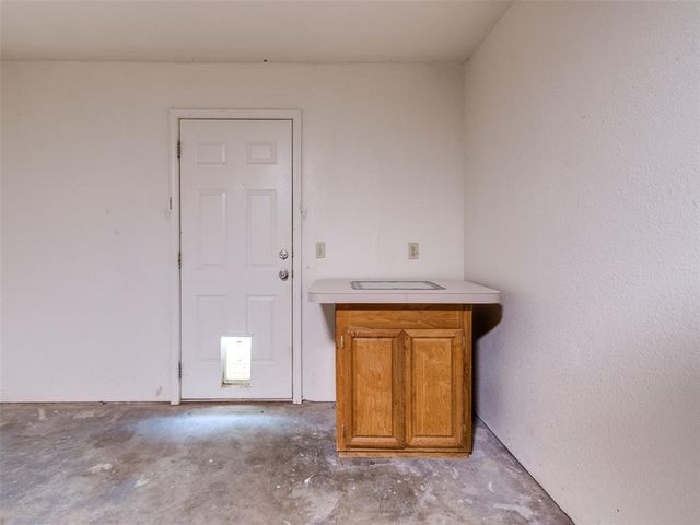 16 Sue Lane, Mcloud, OK 74851