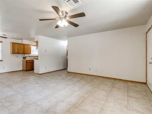 16 Sue Lane, Mcloud, OK 74851