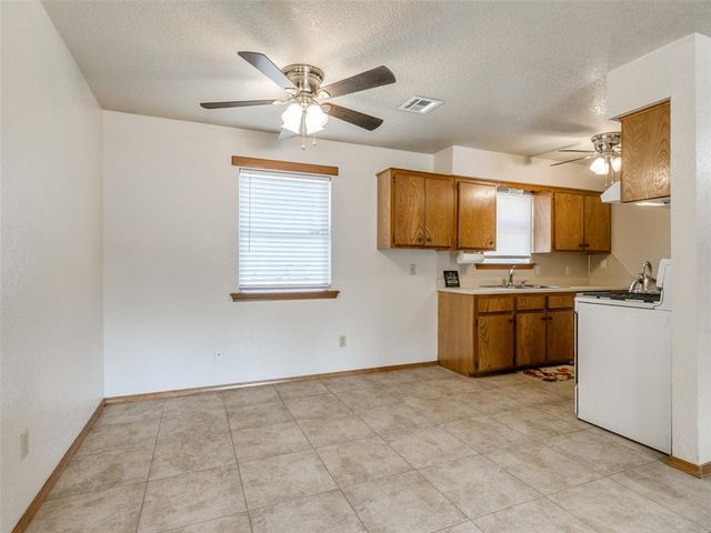 16 Sue Lane, Mcloud, OK 74851