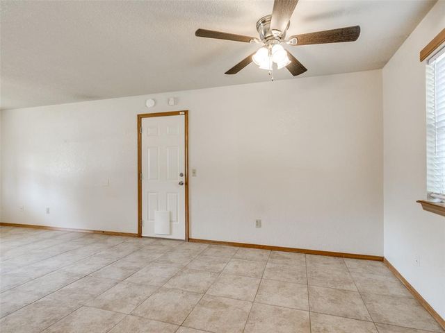 16 Sue Lane, Mcloud, OK 74851