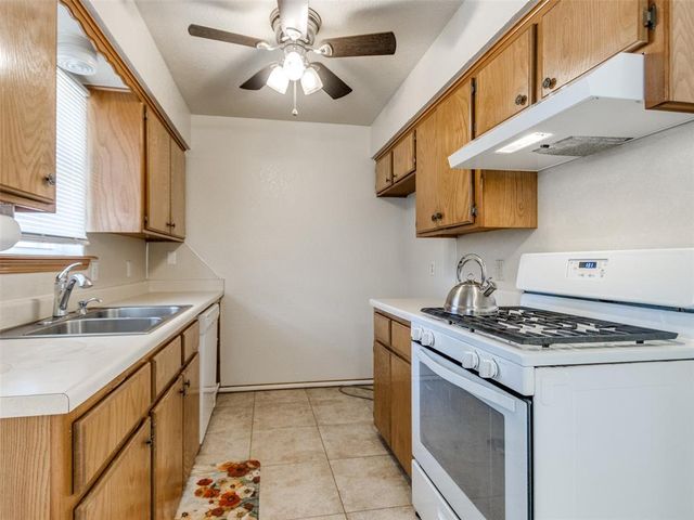 16 Sue Lane, Mcloud, OK 74851