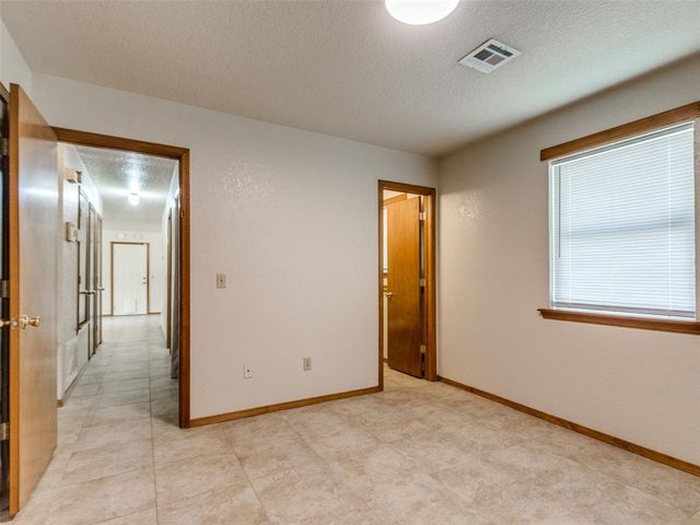 16 Sue Lane, Mcloud, OK 74851
