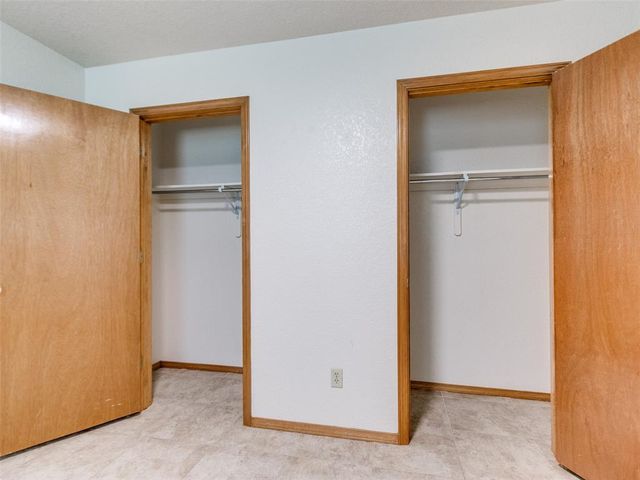 16 Sue Lane, Mcloud, OK 74851