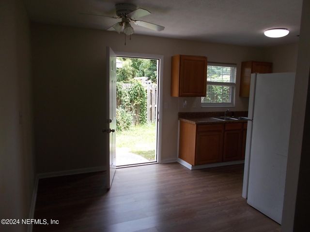 5730 CRUZ Road, Jacksonville, FL 32207