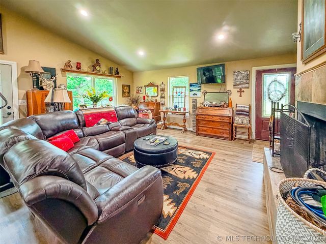 96486 S 4450 Road, Gore, OK 74435