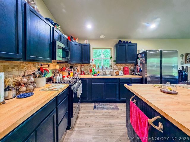 96486 S 4450 Road, Gore, OK 74435