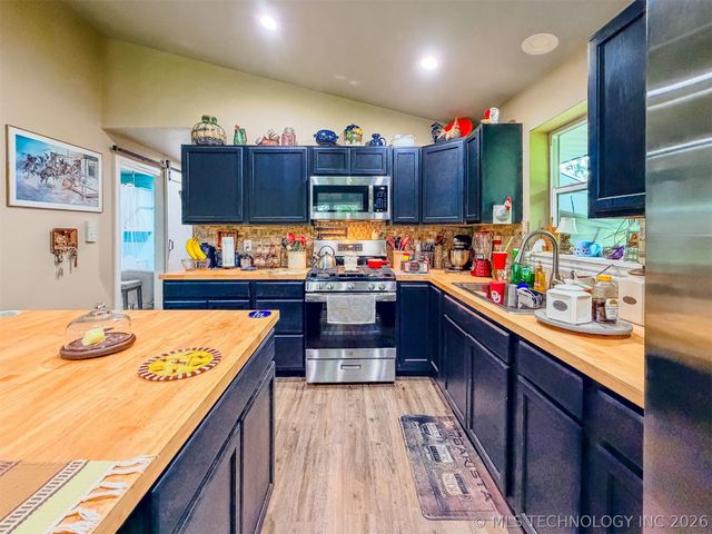 96486 S 4450 Road, Gore, OK 74435