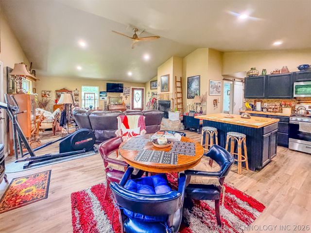96486 S 4450 Road, Gore, OK 74435