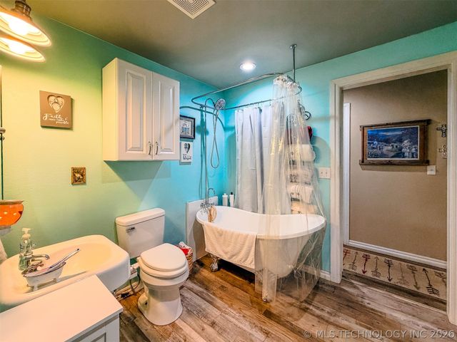 96486 S 4450 Road, Gore, OK 74435