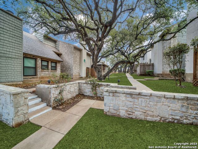 14122 Churchill Estates Blvd Apt 1302, San Antonio, TX 78248