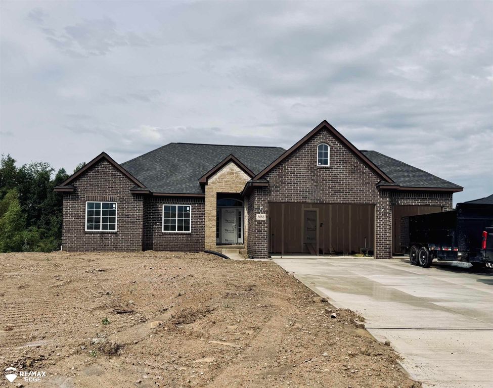 8088 Peninsula Circle, Mundy Twp, MI 48439
