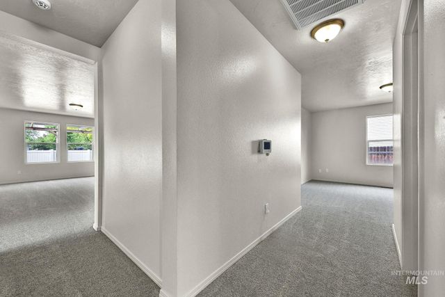3709 S High Springs St, Nampa, ID 83686