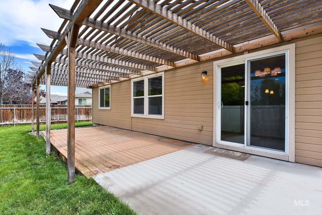 3709 S High Springs St, Nampa, ID 83686