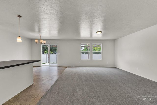 3709 S High Springs St, Nampa, ID 83686