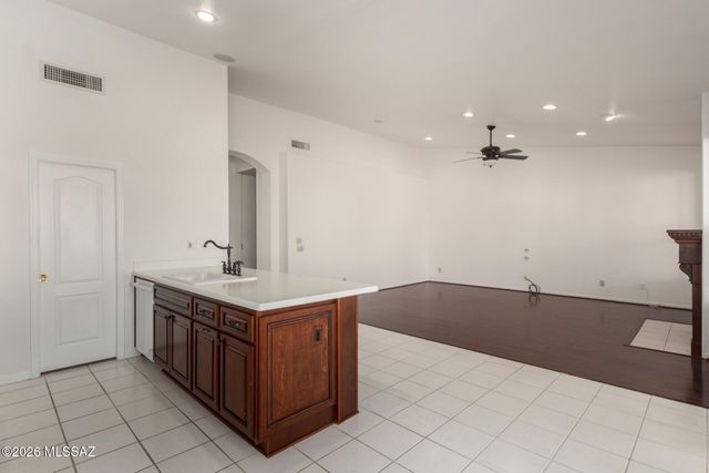 64640 E Drifter Drive, Saddlebrooke, AZ 85739