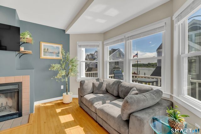 223 Front Street B, New Haven, CT 06513
