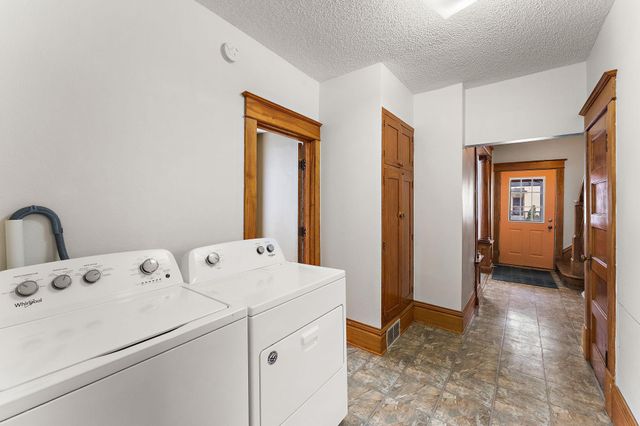 162 Mcboal Street, Saint Paul, MN 55102